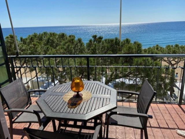Encantador Piso En Primera Linea De Mar Platja d'Aro Luaran gambar